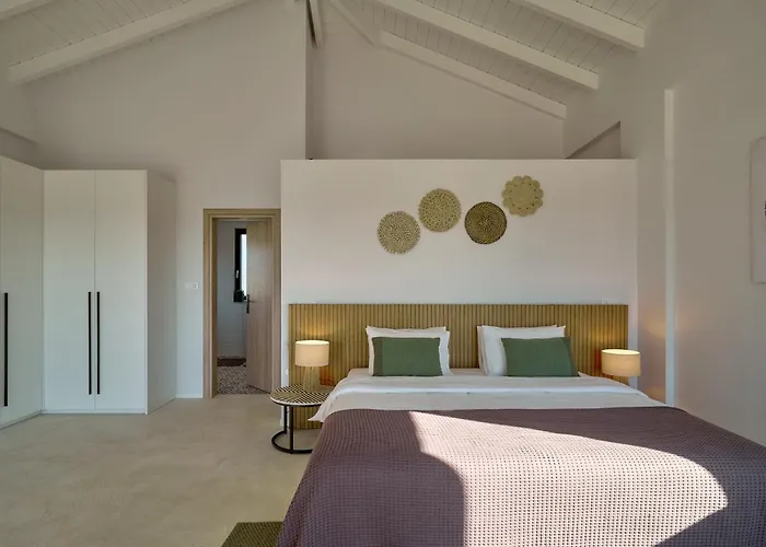 Villa Kalonía Villa, A Quintessential Retreat, By Thinkvilla Loutráki