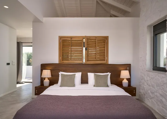 Kalonía Villa, A Quintessential Retreat, By Thinkvilla Loutráki