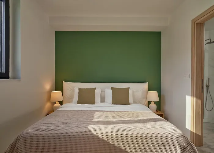 Kalonía Villa, A Quintessential Retreat, By Thinkvilla Villa Loutráki