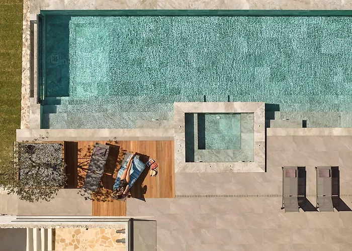 Kalonia Villa, A Quintessential Retreat, By Thinkvilla Вилла