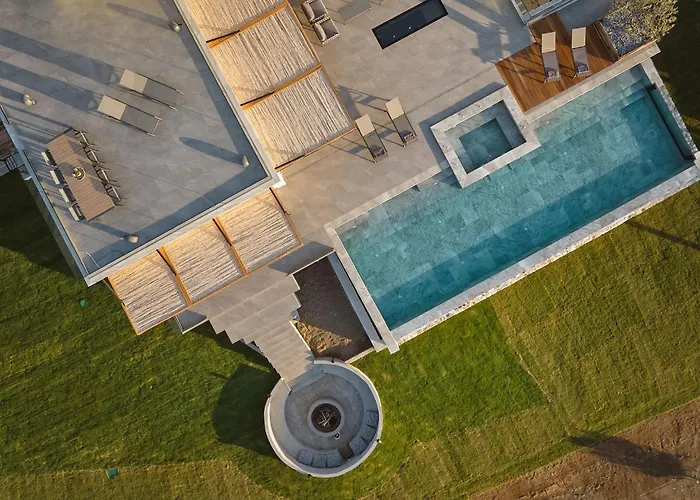 Вилла Kalonia Villa, A Quintessential Retreat, By Thinkvilla *