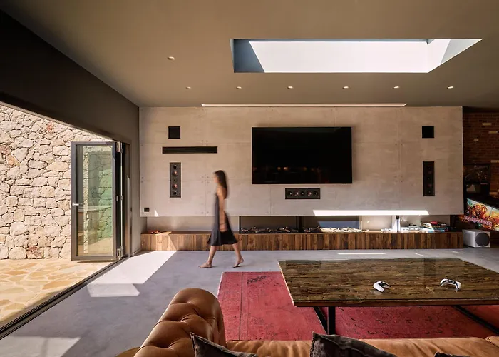 Kalonía Villa, A Quintessential Retreat, By Thinkvilla Villa *