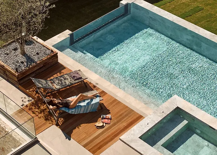 Kalonia Villa, A Quintessential Retreat, By Thinkvilla Вилла *